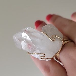 Crystal quartz ring